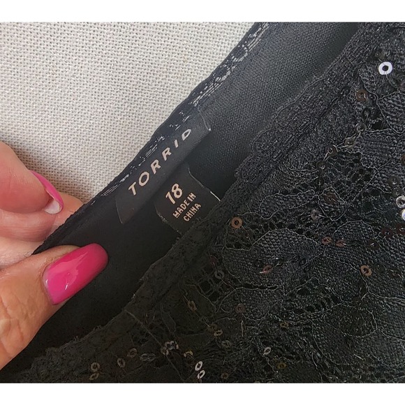 TORRID Black romantic Sequin & Lace Chiffon Midi Dress Goth - Picture 6 of 9